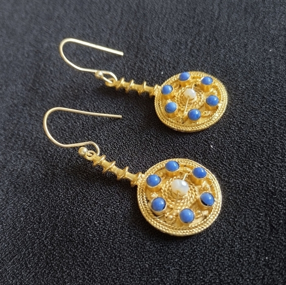 Elegant Gold and Blue Dangle Earrings - Picture 5 of 6